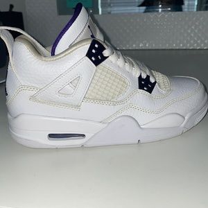 Air Jordan 4 Retro ‘Purple Metallic’